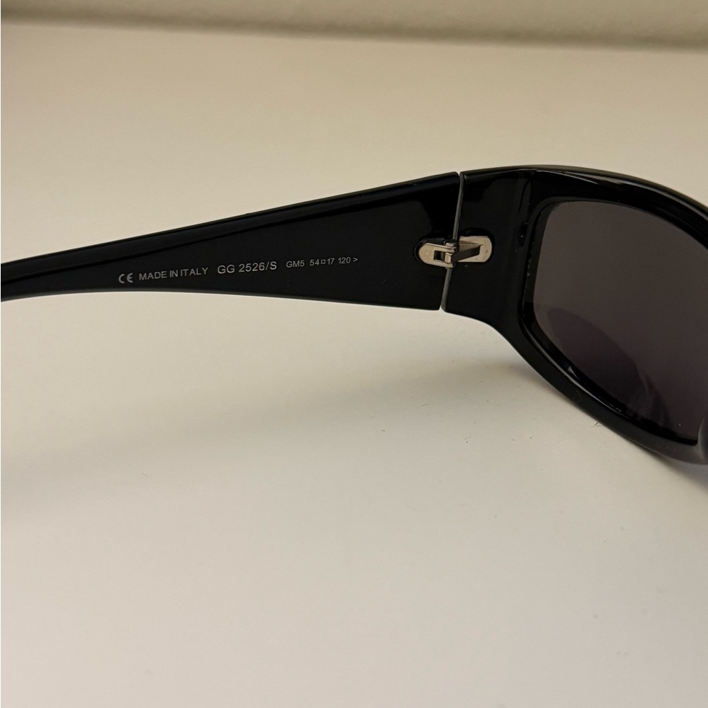 Gucci Black Sunglasses with Silver Accents - Picture 6 of 8